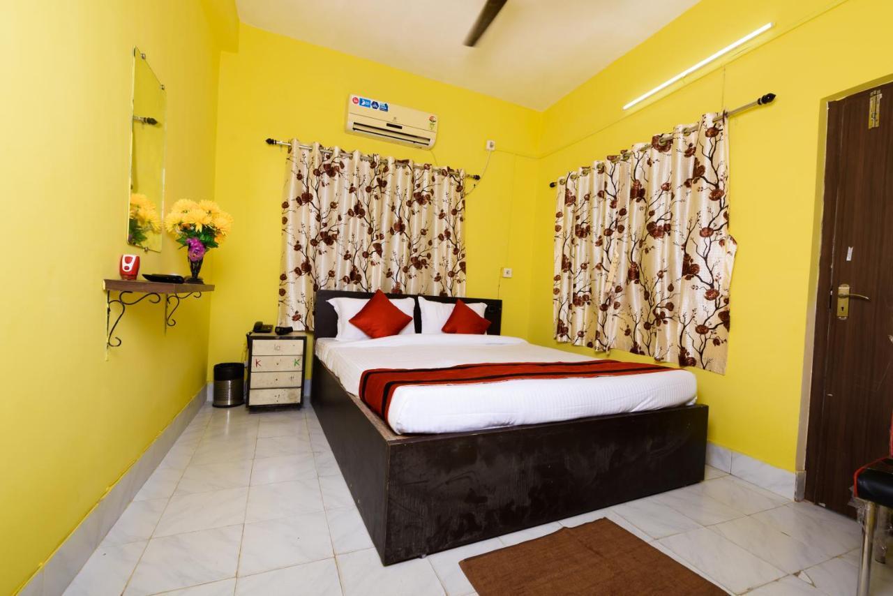 Sterling Baishakhi Hotel Calcutta Buitenkant foto