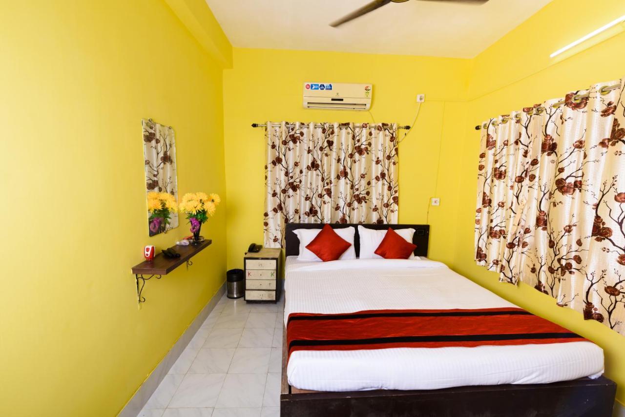 Sterling Baishakhi Hotel Calcutta Buitenkant foto