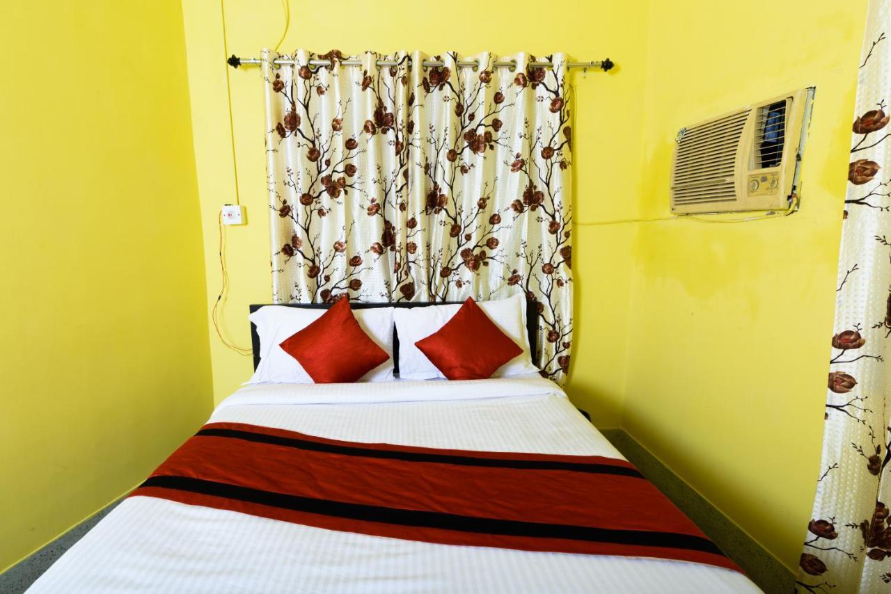 Sterling Baishakhi Hotel Calcutta Buitenkant foto