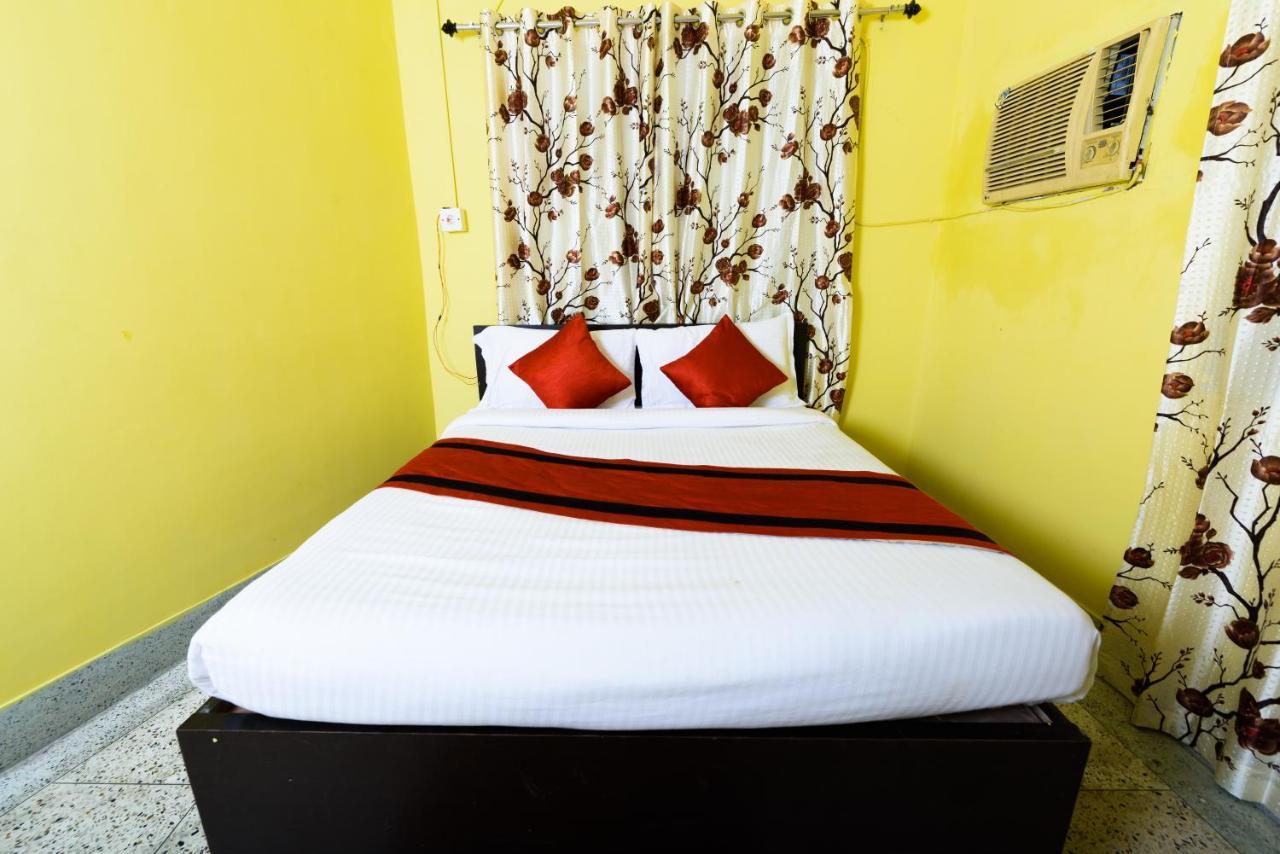 Sterling Baishakhi Hotel Calcutta Buitenkant foto